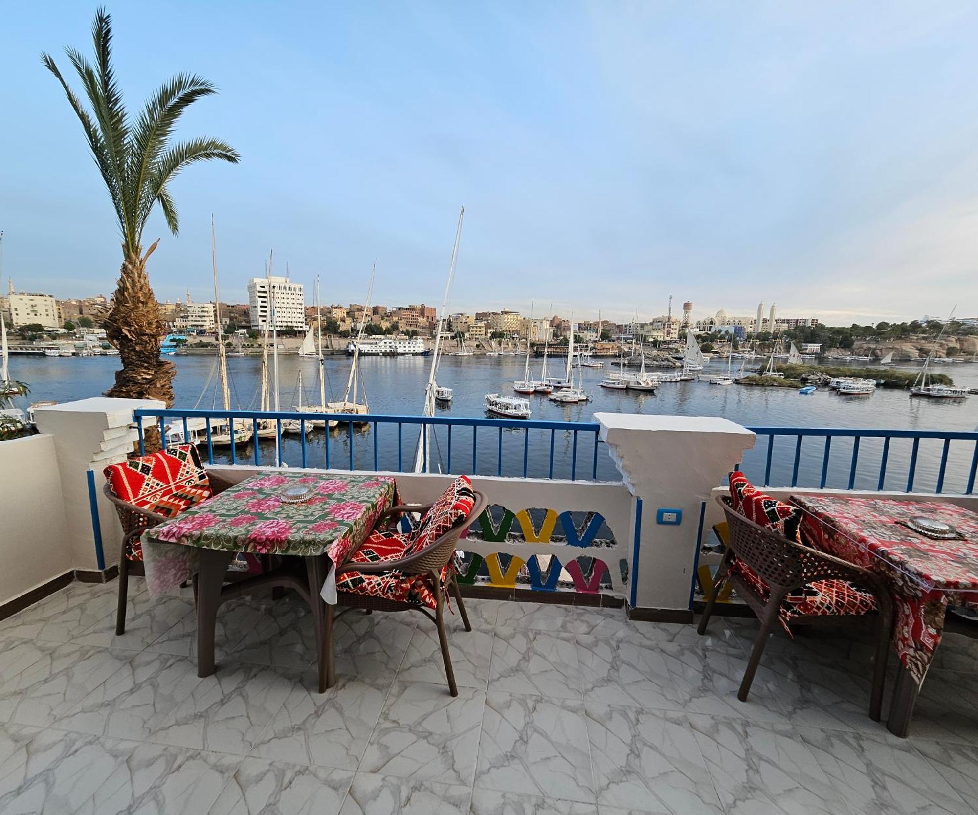La Terrace Hotel Aswan Exterior photo